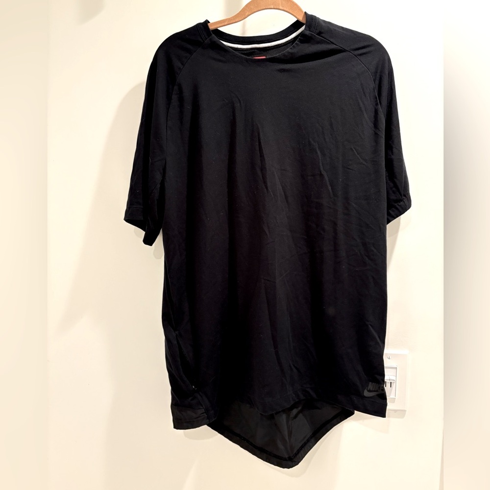 Men’s Nike black dri-fit t-shirt size L